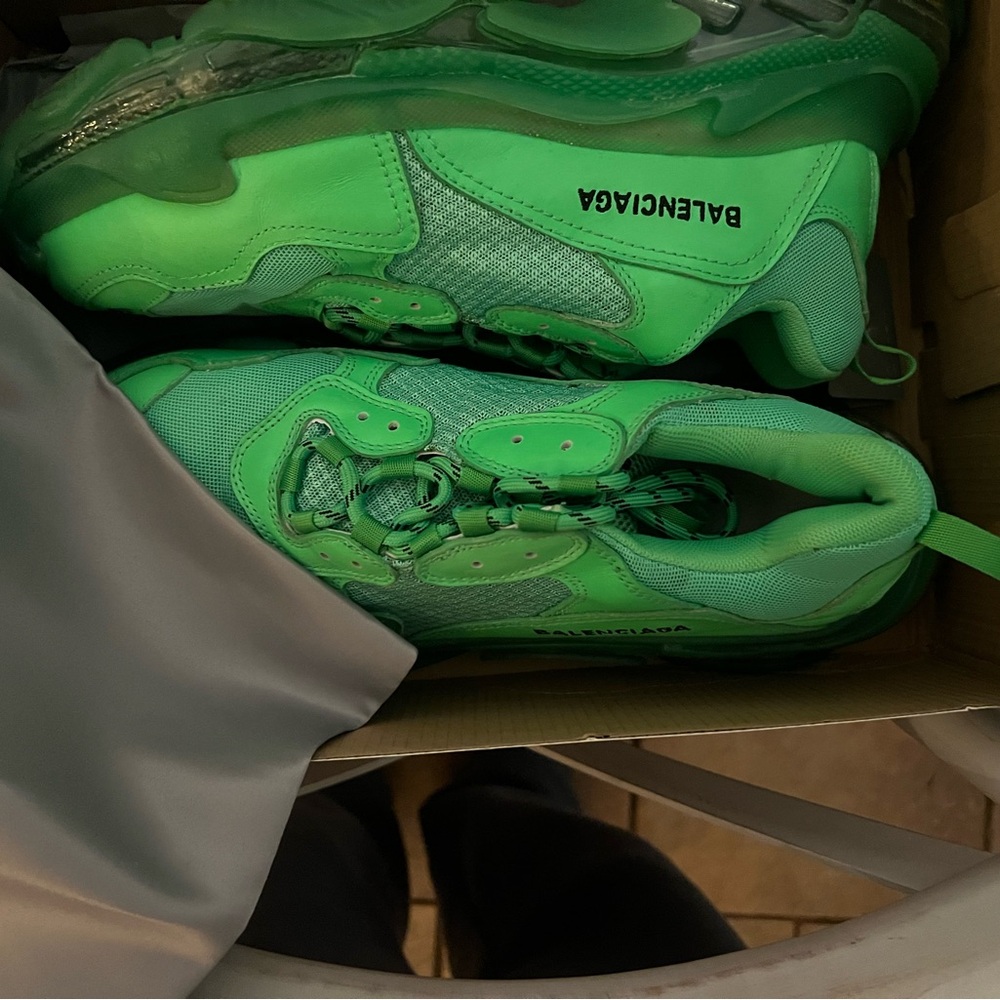 Balenciaga Vibrant “Clear Sole Green” Men’s Sneakers - Picture 1 of 5